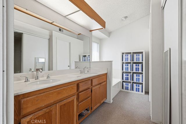 7960 Carlyle Drive, Jurupa Valley, CA 92509