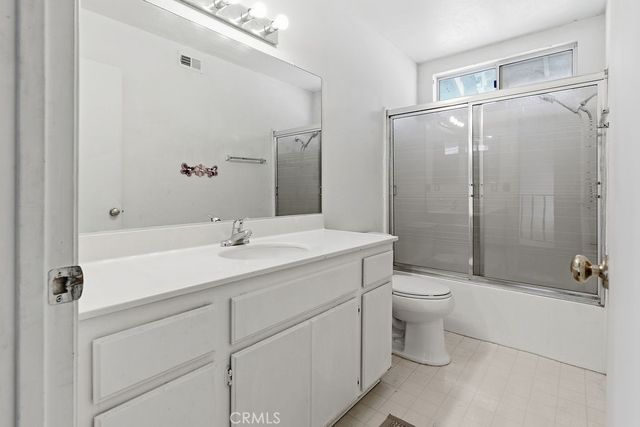 7960 Carlyle Drive, Jurupa Valley, CA 92509