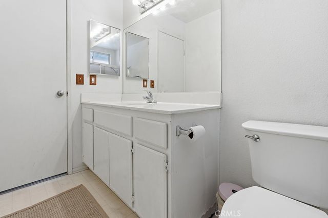 7960 Carlyle Drive, Jurupa Valley, CA 92509