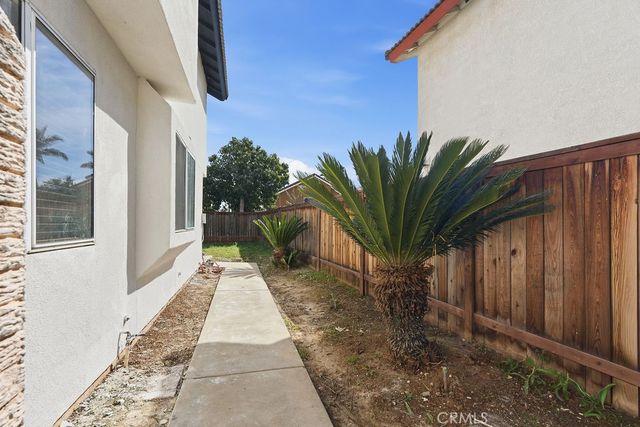 7960 Carlyle Drive, Jurupa Valley, CA 92509