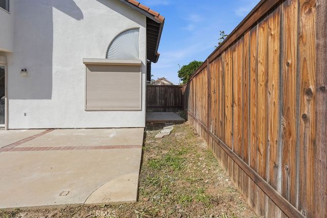 7960 Carlyle Drive, Jurupa Valley, CA 92509