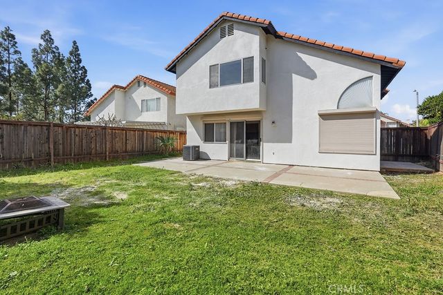 7960 Carlyle Drive, Jurupa Valley, CA 92509