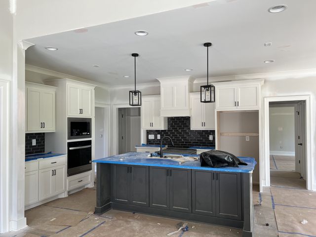 3925 Delzotto Drive, Murfreesboro, TN 37128