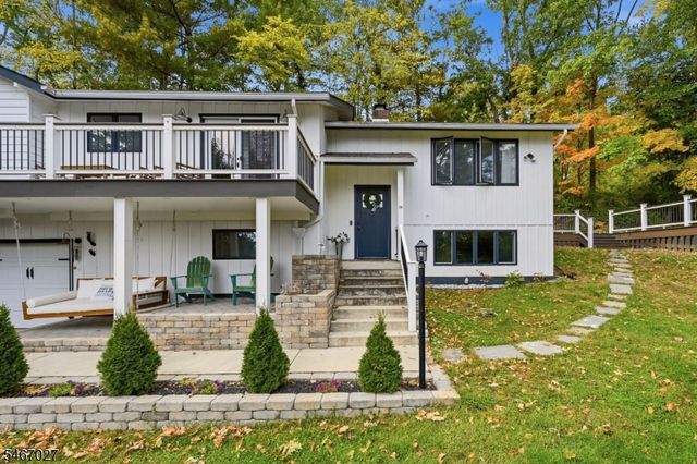 19 Somerville Rd, West Milford Twp., NJ 07421