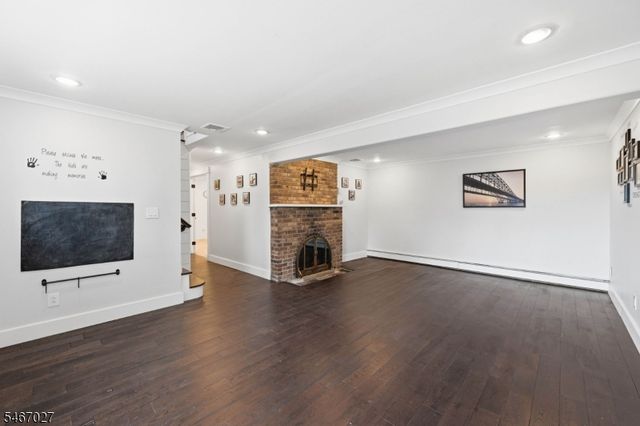 19 Somerville Rd, West Milford Twp., NJ 07421