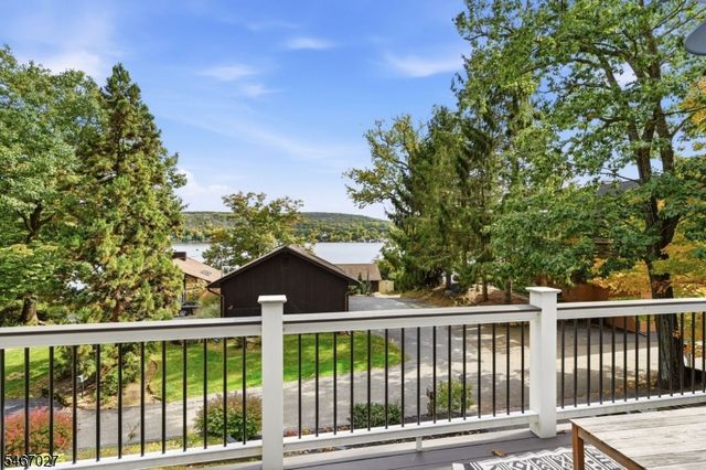 19 Somerville Rd, West Milford Twp., NJ 07421