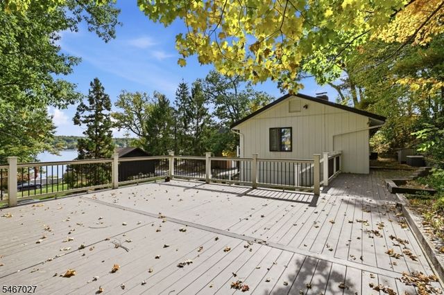 19 Somerville Rd, West Milford Twp., NJ 07421