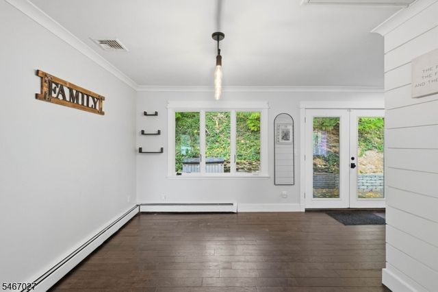 19 Somerville Rd, West Milford Twp., NJ 07421