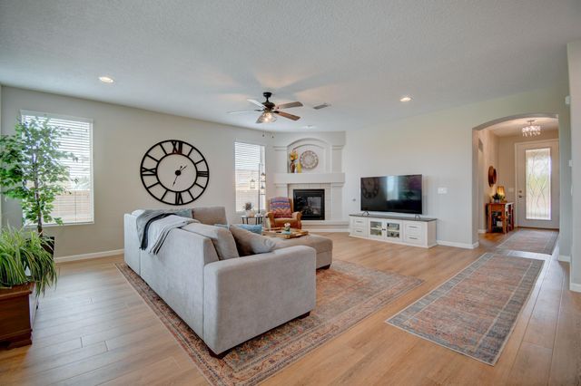 9201 Sugar Creek Lane NW, Albuquerque, NM 87120