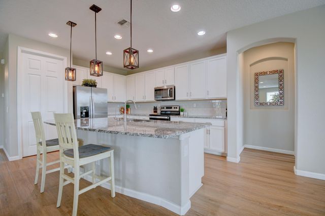 9201 Sugar Creek Lane NW, Albuquerque, NM 87120