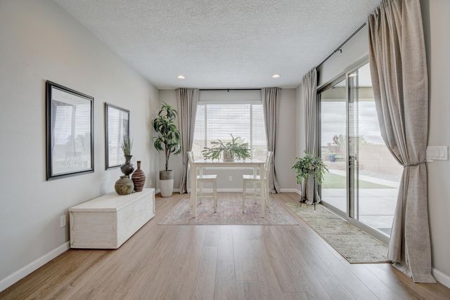 9201 Sugar Creek Lane NW, Albuquerque, NM 87120