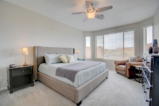 9201 Sugar Creek Lane NW, Albuquerque, NM 87120