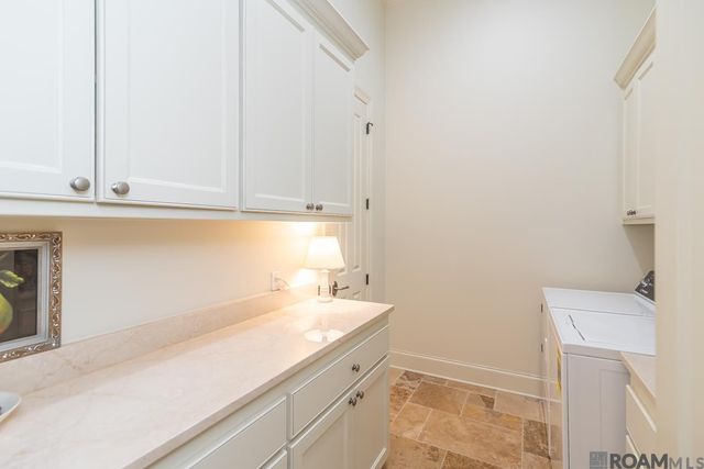 2287 Perkins Ln, Baton Rouge, LA 70808