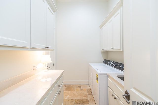2287 Perkins Ln, Baton Rouge, LA 70808