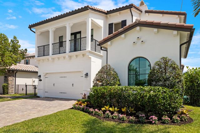 8979 Grand Prix Lane, Boynton Beach, FL 33472