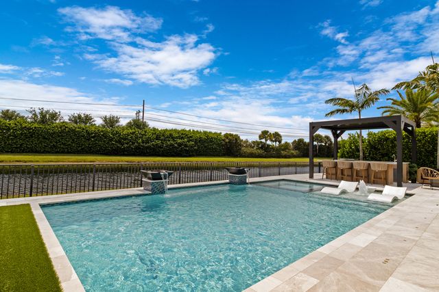 8979 Grand Prix Lane, Boynton Beach, FL 33472