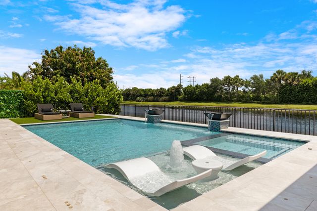 8979 Grand Prix Lane, Boynton Beach, FL 33472