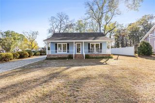 312 E Donaldson Avenue, Raeford, NC 28376