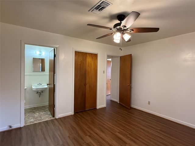 316 Anderson Street, Navasota, TX 77868