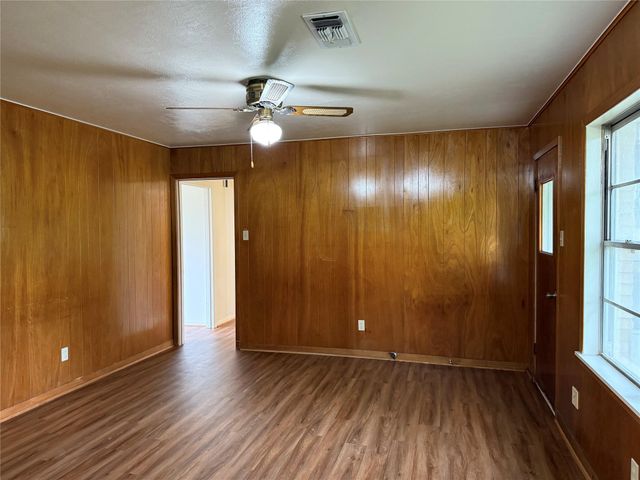 316 Anderson Street, Navasota, TX 77868
