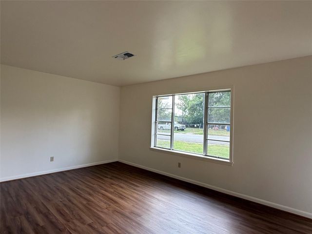 316 Anderson Street, Navasota, TX 77868