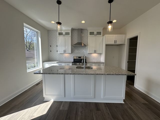 218B Myatt Dr, Madison, TN 37115