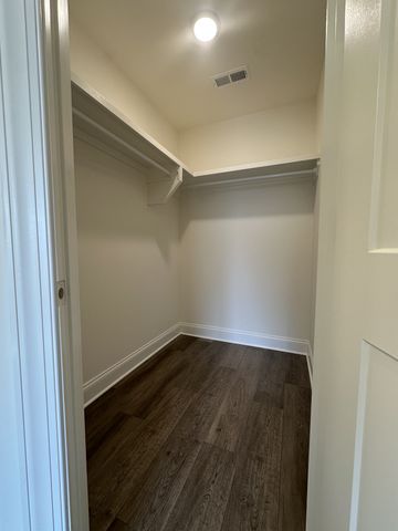 218B Myatt Dr, Madison, TN 37115