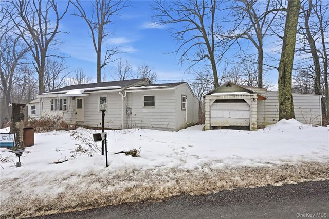 384 Tempaloni Road, Wurtsboro, NY 12428