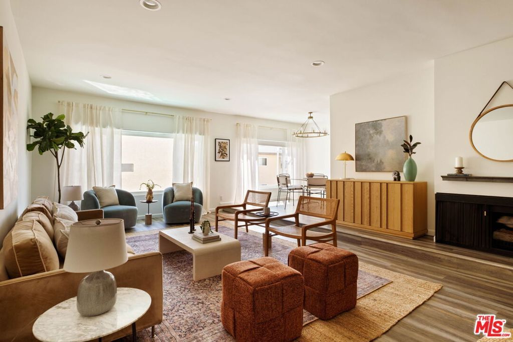11820 Mayfield Avenue 105, Los Angeles, CA 90049 — photo 5