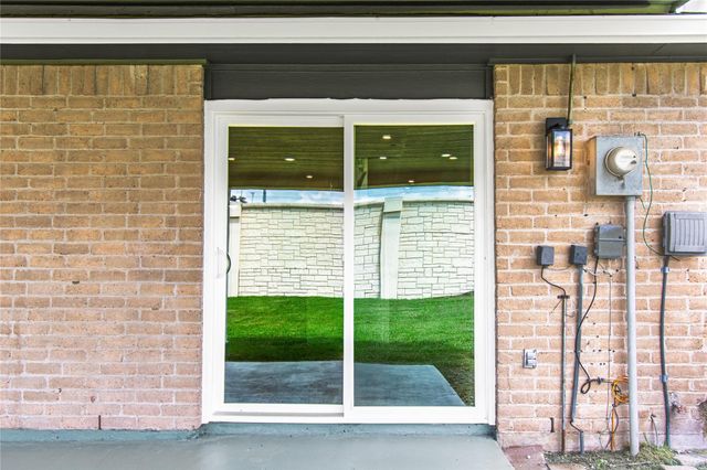 318 Willoughby Drive, Richmond, TX 77469