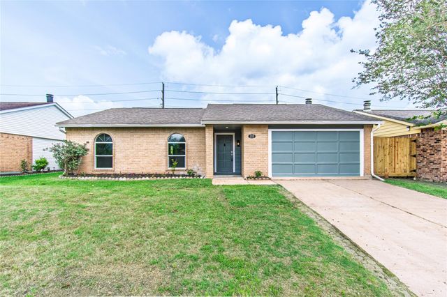 318 Willoughby Drive, Richmond, TX 77469