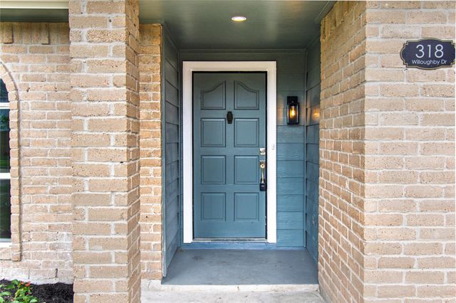 318 Willoughby Drive, Richmond, TX 77469