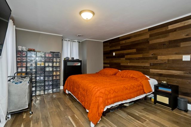 28 Porter St, Springfield, MA 01104