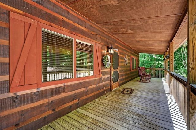 239 Reindeer Lane, Talking Rock, GA 30175