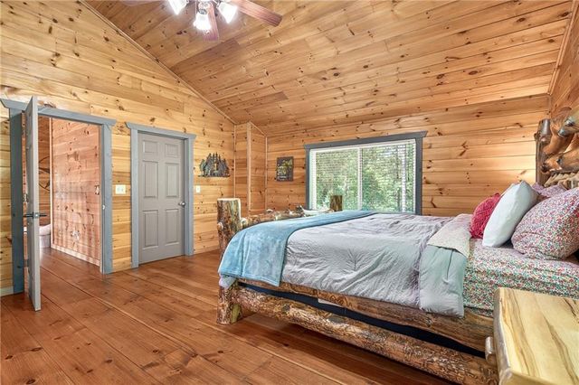 239 Reindeer Lane, Talking Rock, GA 30175