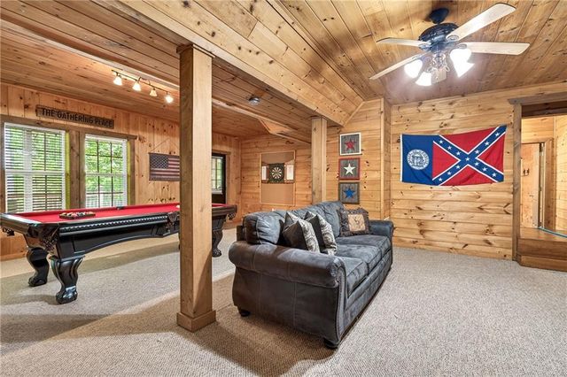 239 Reindeer Lane, Talking Rock, GA 30175