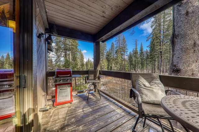 3060 Silver Strike, Truckee, CA 96161