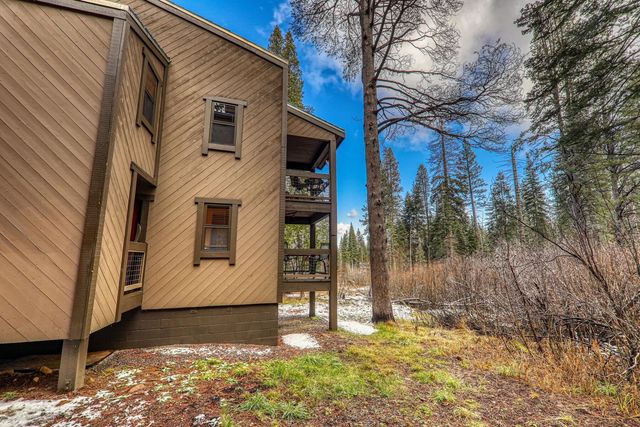 3060 Silver Strike, Truckee, CA 96161