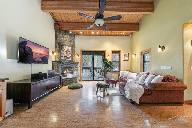 3060 Silver Strike, Truckee, CA 96161