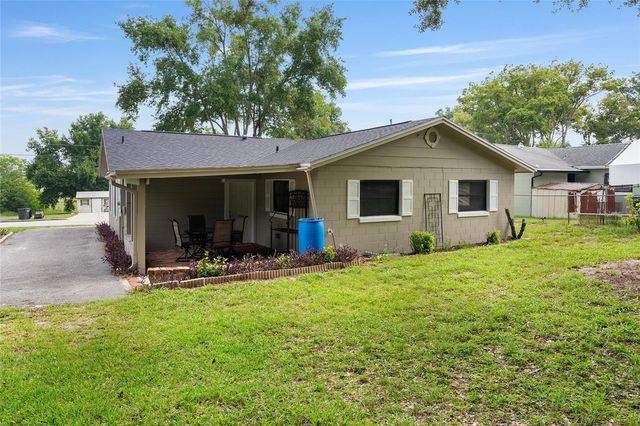 1015 W MONTROSE STREET, Clermont, FL 34711