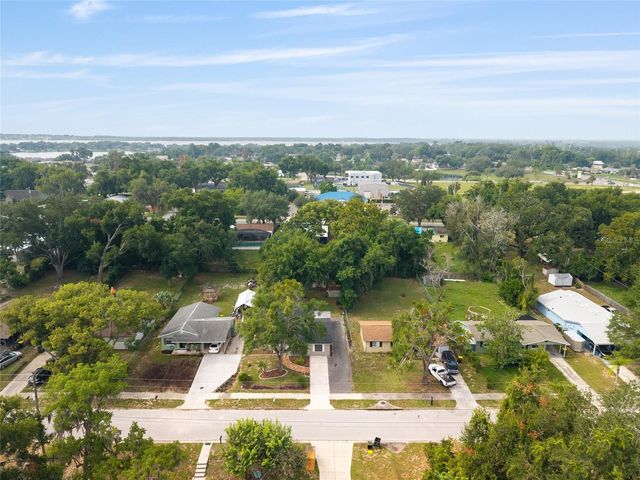 1015 W MONTROSE STREET, Clermont, FL 34711