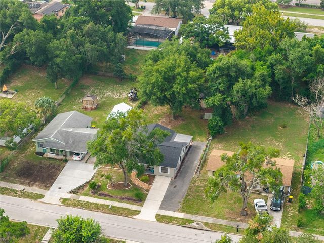 1015 W MONTROSE STREET, Clermont, FL 34711