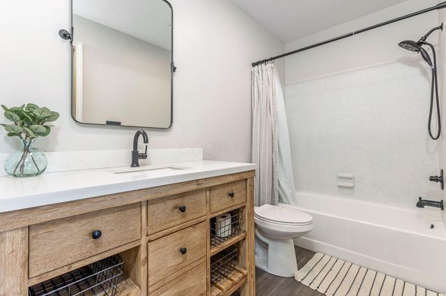 8171 Hill Road, Canal Winchester, OH 43110
