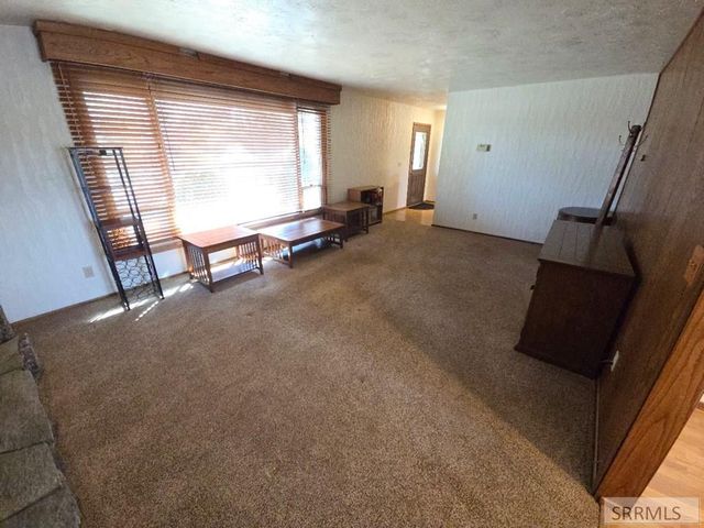 595 N Murdock Lane, Idaho Falls, ID 83402