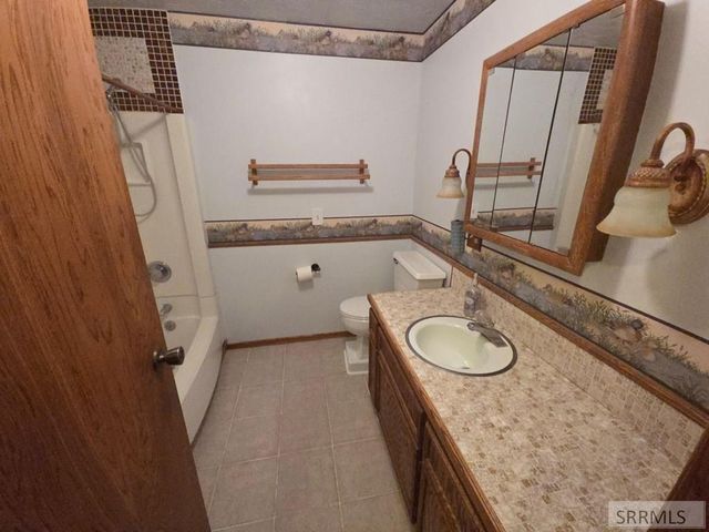 595 N Murdock Lane, Idaho Falls, ID 83402