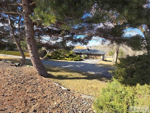 595 N Murdock Lane, Idaho Falls, ID 83402