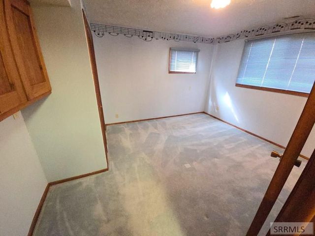 595 N Murdock Lane, Idaho Falls, ID 83402