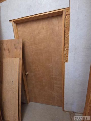 595 N Murdock Lane, Idaho Falls, ID 83402