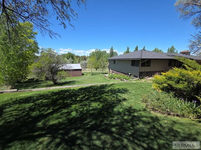 595 N Murdock Lane, Idaho Falls, ID 83402