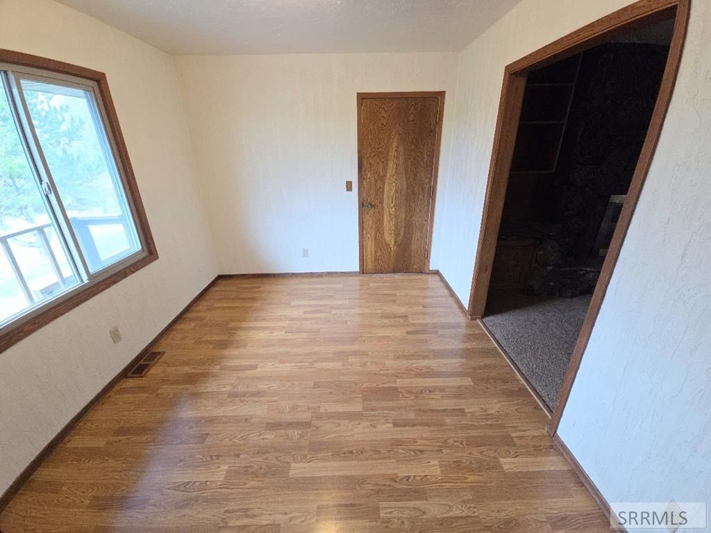 Image 16 of property listing at 595 N Murdock Lane, Idaho Falls, ID 83402